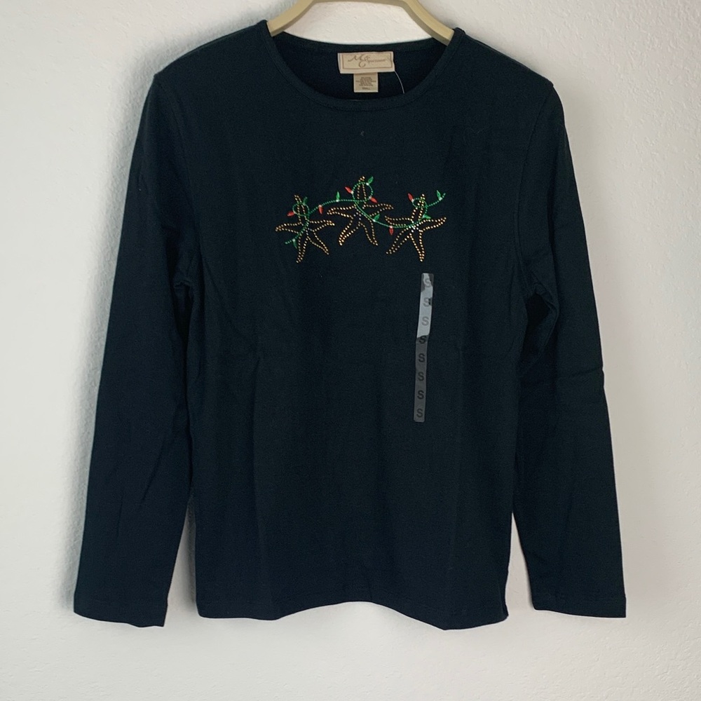Charming Black Long Sleeve Top with Stars & Lights Holiday Design